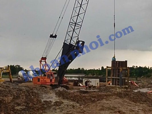 Máy móc ảnh hưởng đến báo giá thi công cọc khoan nhồi D1200.